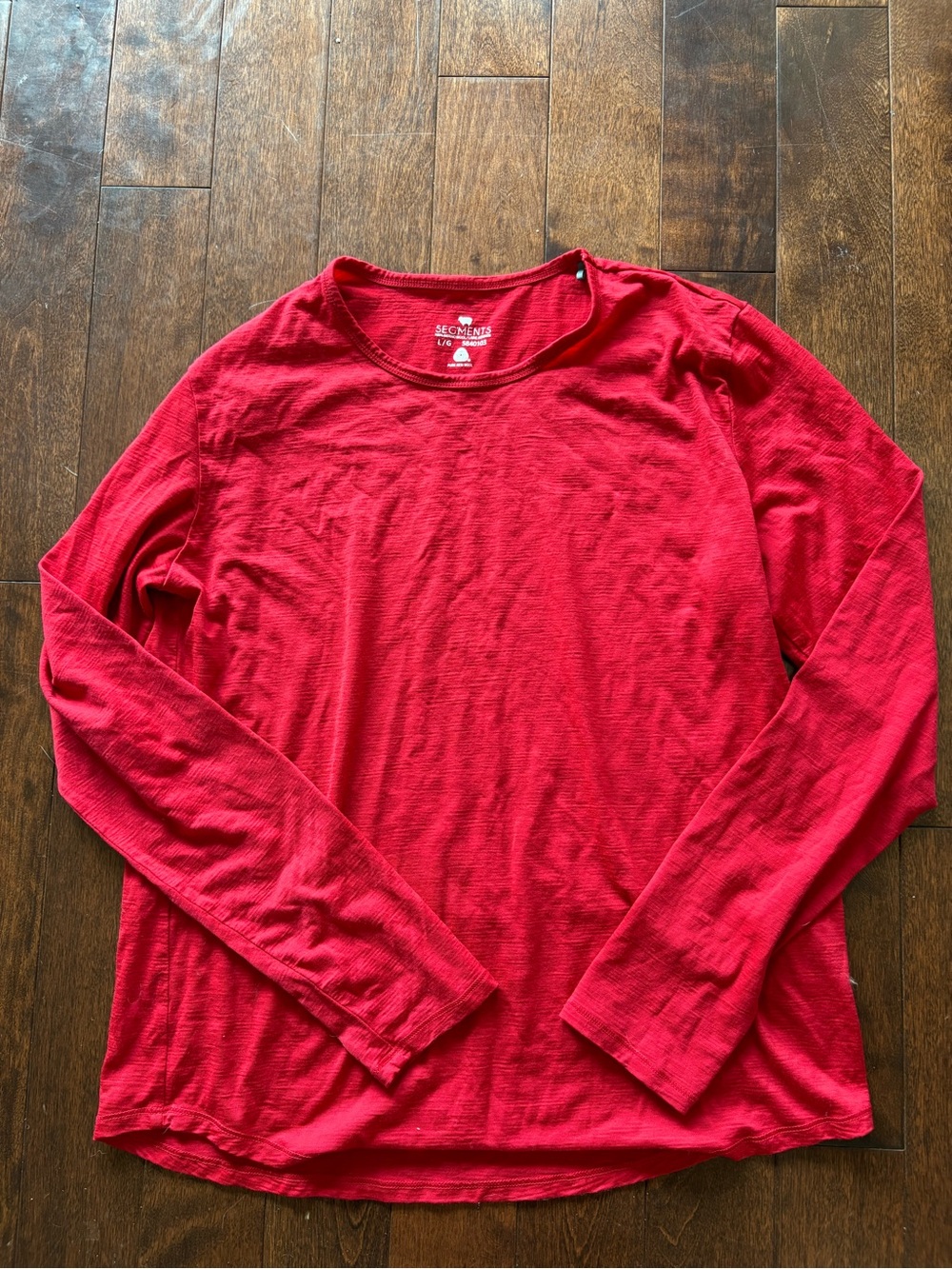 Segments Red 100% Merino Wool Top size large